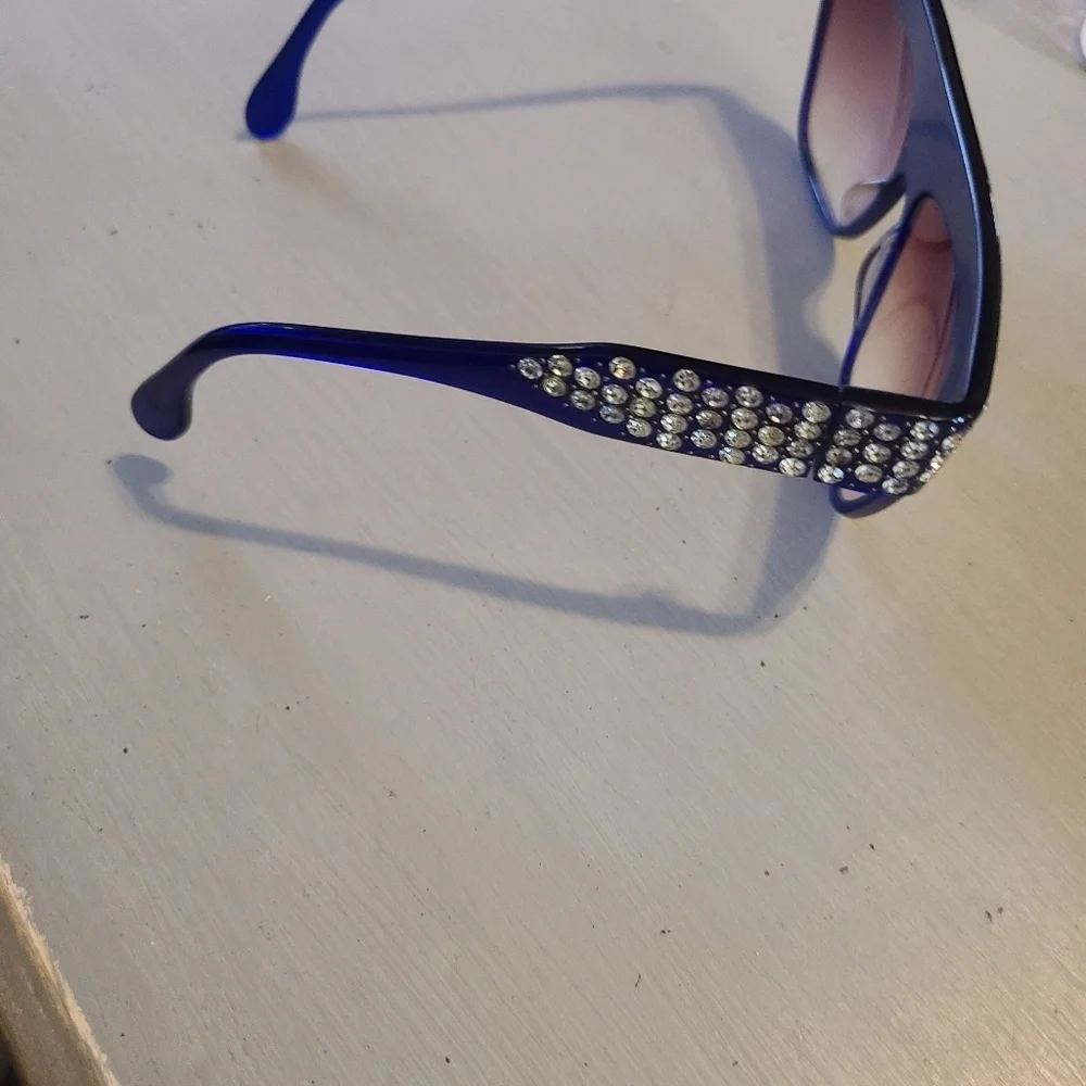 HP🔥🔥Anne marie perris sunglasses w rhinestones